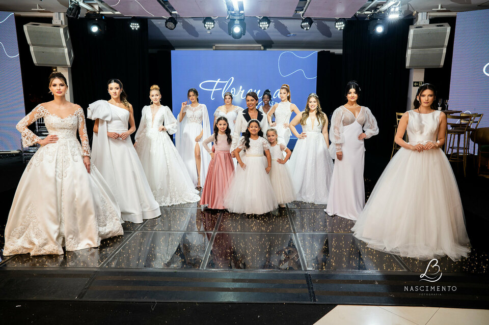 Desfile da Nova Coleção Florenza Sposa/ Celebrare / Murano Buffet.