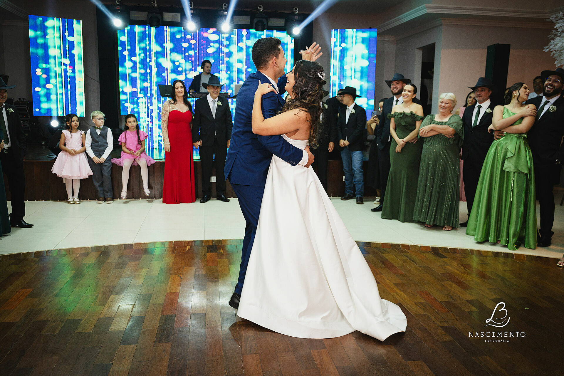 Foto Casamento Letícia e Pedro / Igreja São José / Amamsul Foto Casamento Letícia e Pedro / Igreja São José / Amamsul - Imagem 41