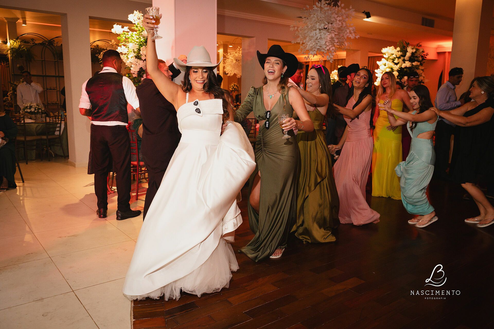 Foto Casamento Letícia e Pedro / Igreja São José / Amamsul Foto Casamento Letícia e Pedro / Igreja São José / Amamsul - Imagem 70