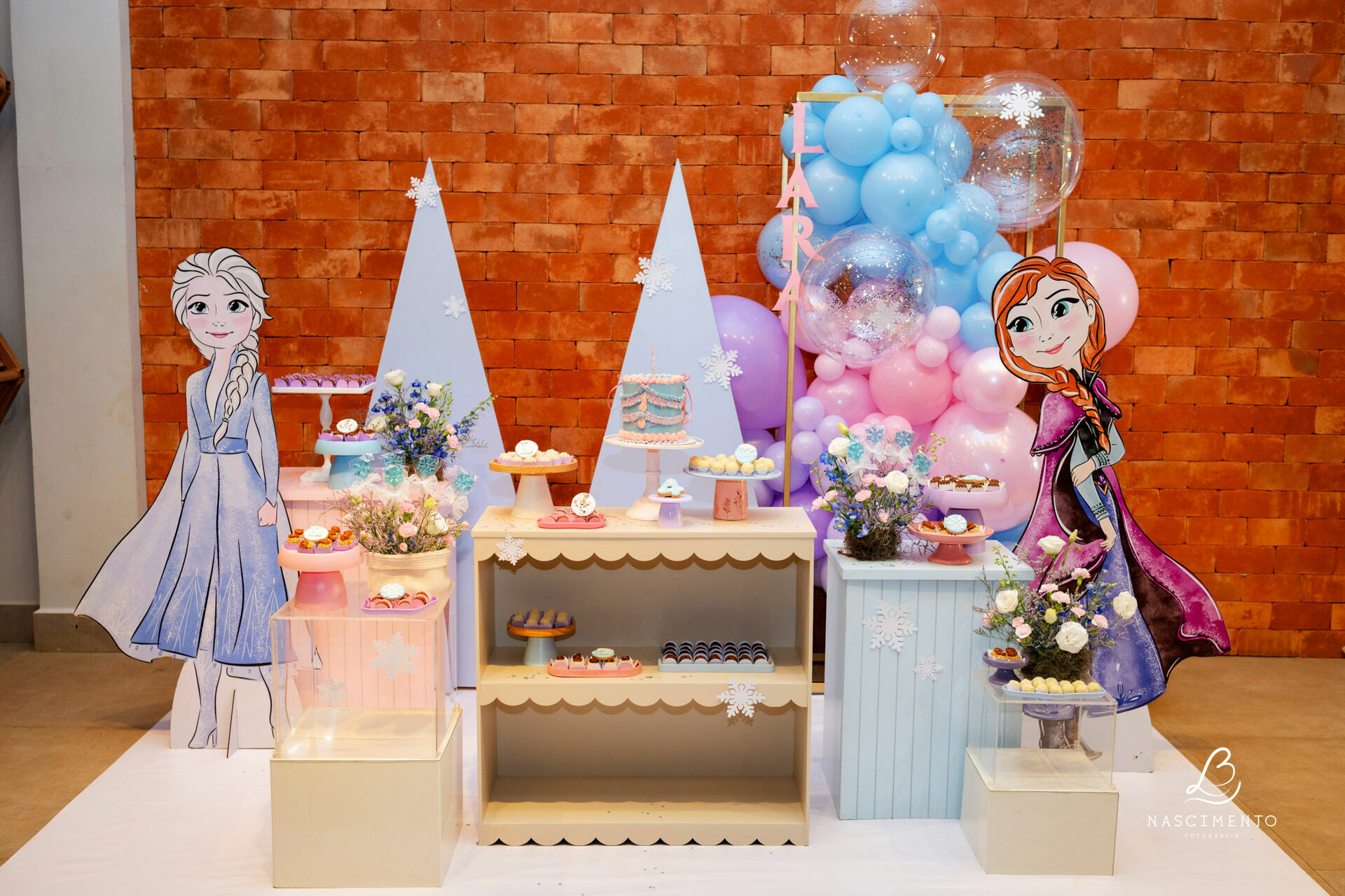 Foto 4 anos Lara / Buffet Infantil Galinzé Aventura - Imagem 1