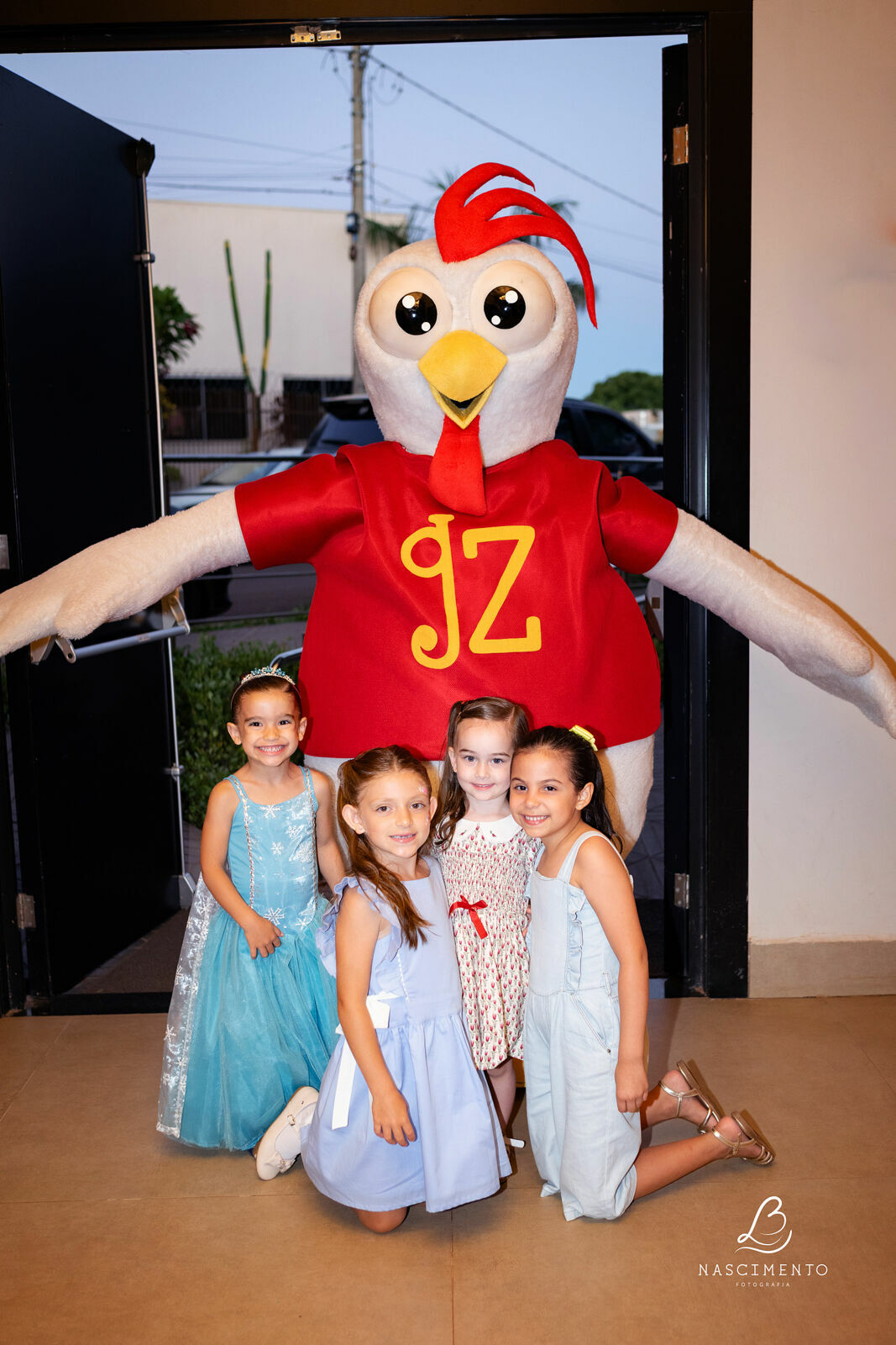 Foto 4 anos Lara / Buffet Infantil Galinzé Aventura - Imagem 16