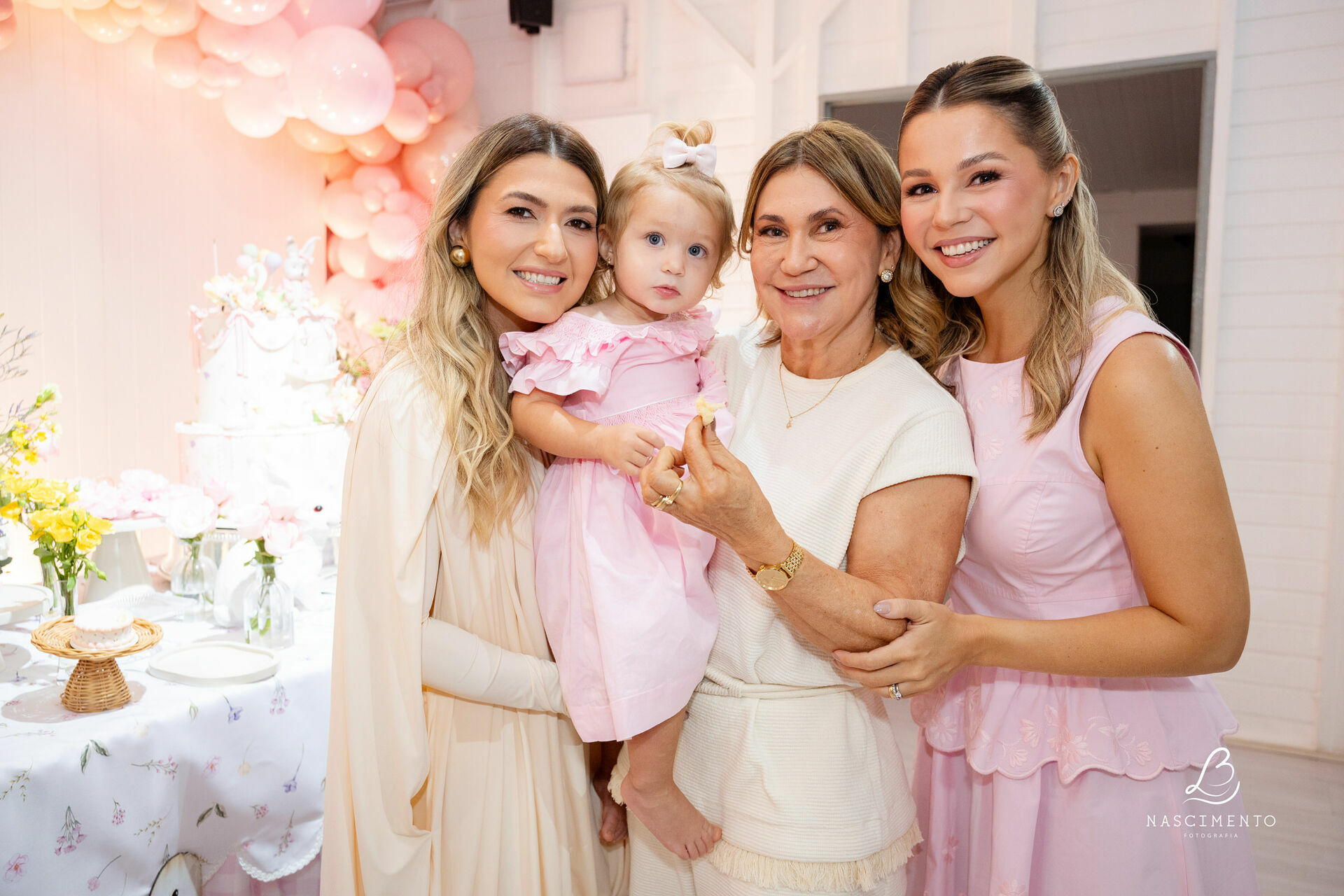 Foto 2 anos Celine - Imagem 52